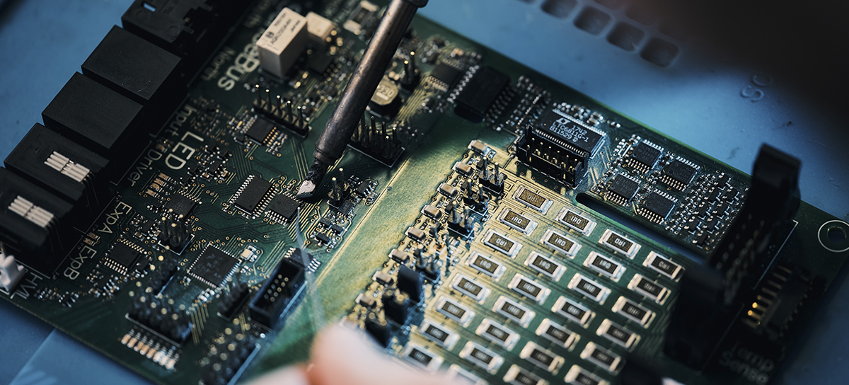 Introduction to Lithium-ion battery management ude1232