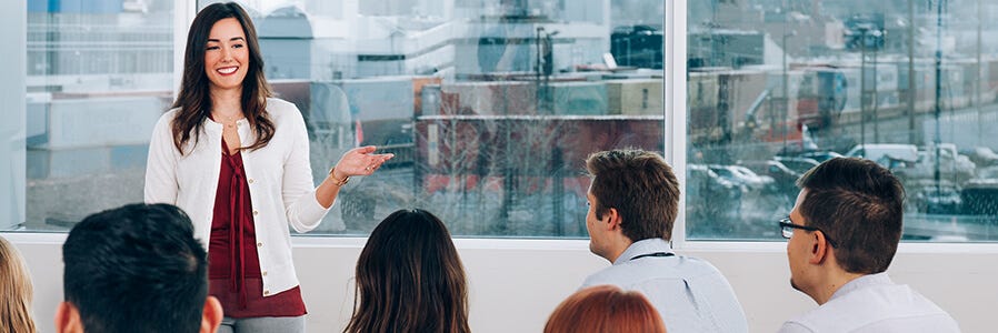 Being An Effective Presenter ude475