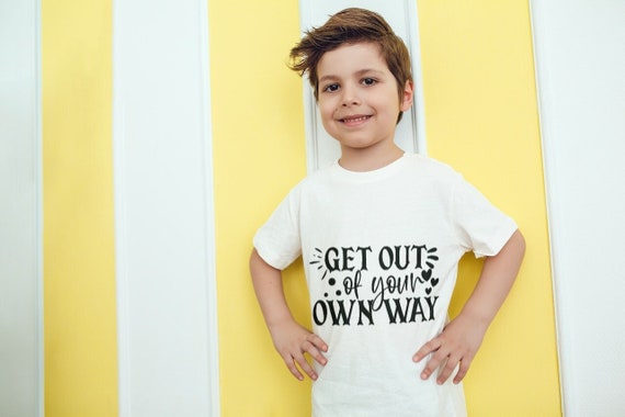 Get Out of Your Own Way and Start Selling ude932