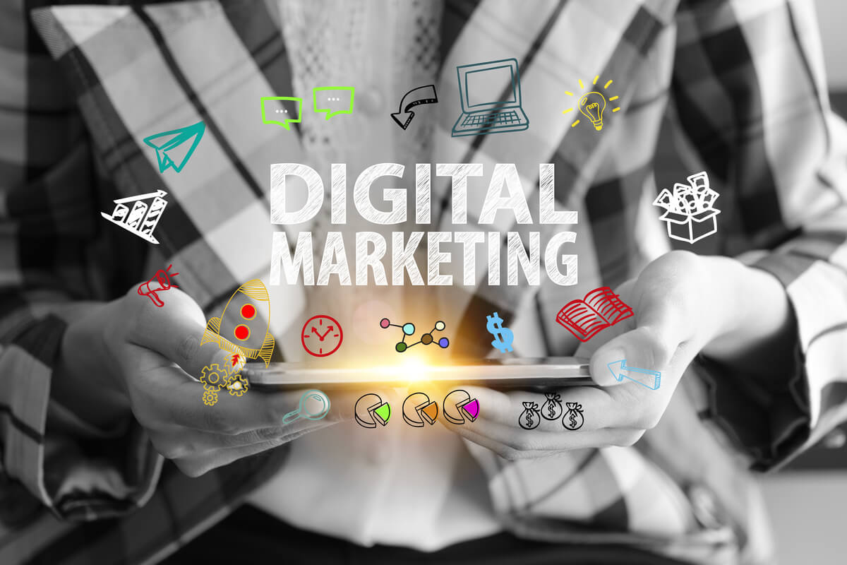 Understand and Evaluate Digital Marketing Channels ude998132