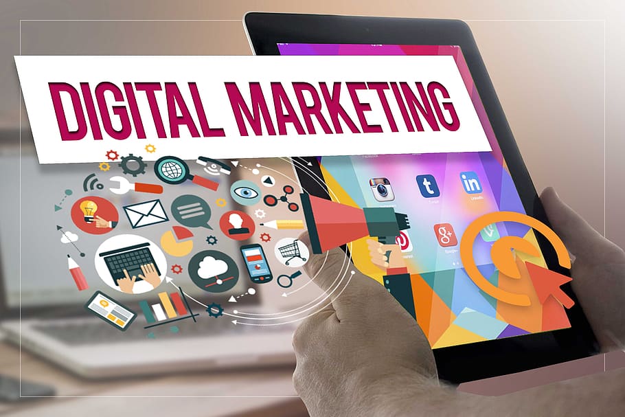 Introduction to Digital Marketing ude998138