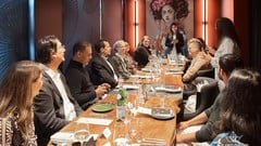 Masterclass in Moderating Executive-Level Discussions ude_2025912806