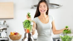 Blender Recipes: 19 Amazing Recipes for Your Blender ude_2025912998