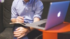 Build An eCommerce Website With WordPress ude_2025913155