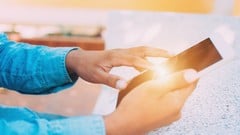 Online Business: 10 Income Streams You Can Start Today ude_2025913428