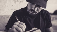 Mental Health: Learn Mindfulness ude_2025913493