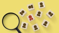 User Management in Zoho CRM - User license, Roles & Profiles ude_2025914369